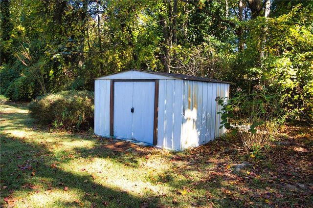 2566 Pine Street, Snellville, GA 30078