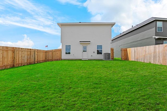 110 Kendall LN, Maxwell, TX 78656