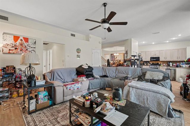 7212 HAMMET ROAD, Tampa, FL 33647