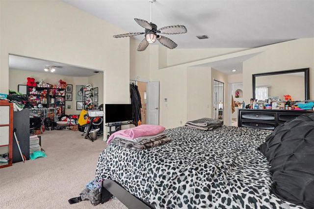 7212 HAMMET ROAD, Tampa, FL 33647