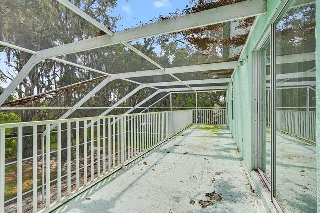 7212 HAMMET ROAD, Tampa, FL 33647