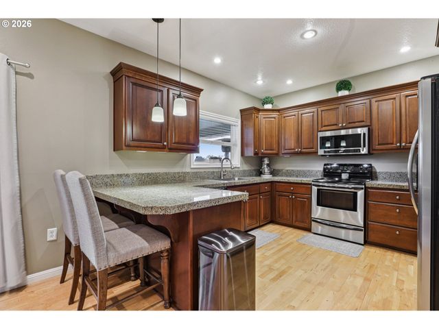 8975 Se 282ND Ave, Boring, OR 97009