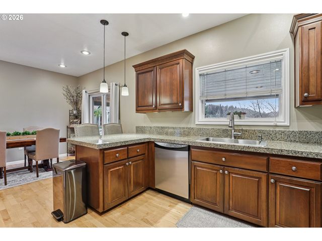 8975 Se 282ND Ave, Boring, OR 97009