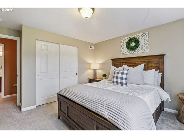 8975 Se 282ND Ave, Boring, OR 97009