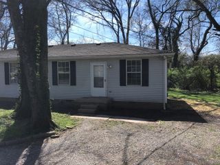 992 Dozier Place, Nashville, TN 37216