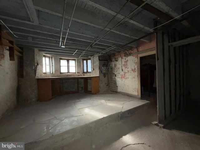 1703 LINDEN AVE, Baltimore, MD 21217