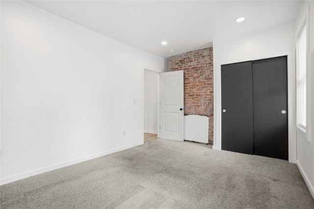 95 Wyoming St, Mt Washington, PA 15211