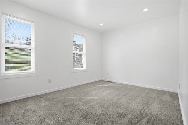 95 Wyoming St, Mt Washington, PA 15211