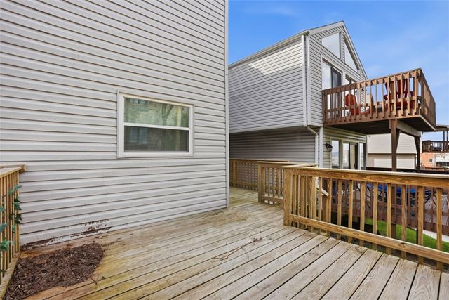 95 Wyoming St, Mt Washington, PA 15211