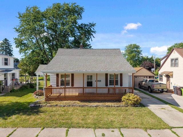 1814 PLEASANT AVENUE, New Holstein, WI 53061