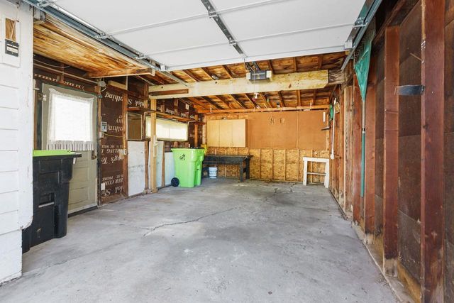 1814 PLEASANT AVENUE, New Holstein, WI 53061