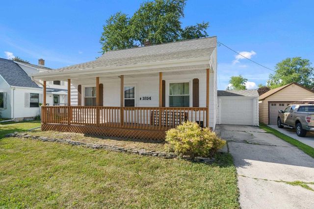 1814 PLEASANT AVENUE, New Holstein, WI 53061