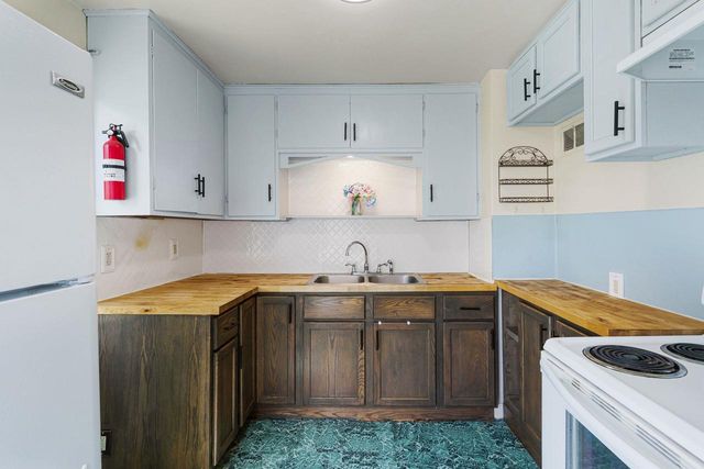 1814 PLEASANT AVENUE, New Holstein, WI 53061