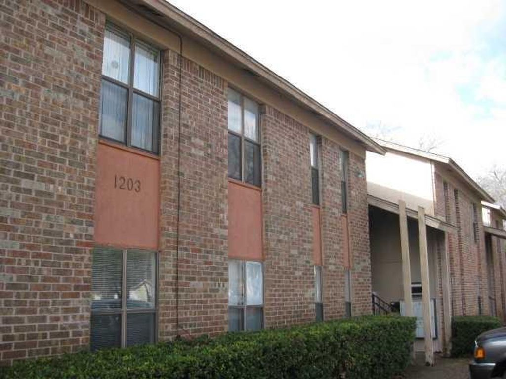 1203 W 49th ST C, Austin, TX 78756