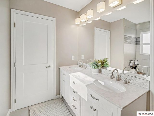 2151 N 81st Street, Lincoln, NE 68505