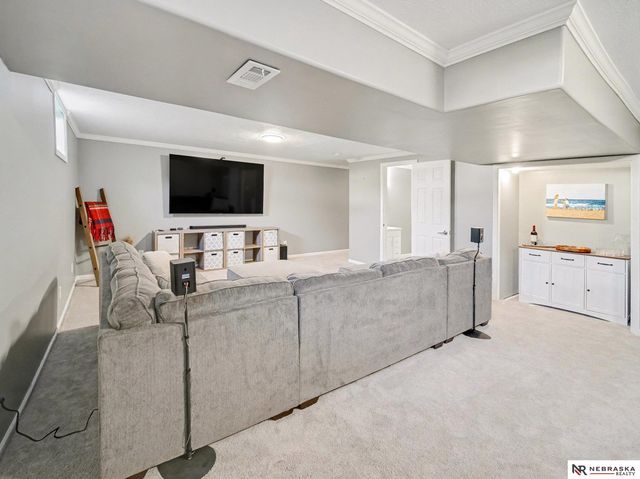 2151 N 81st Street, Lincoln, NE 68505