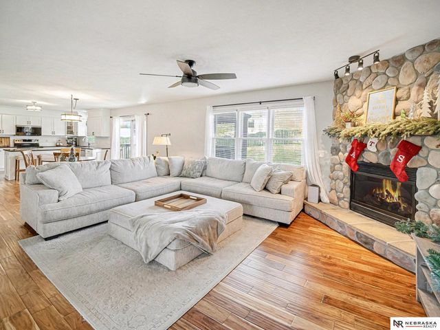 2151 N 81st Street, Lincoln, NE 68505