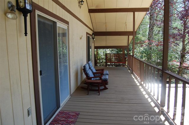 61 Dew Drop Loop, Newland, NC 28657