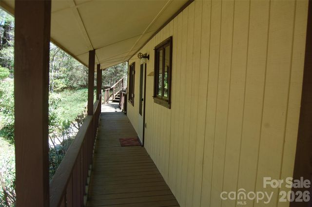 61 Dew Drop Loop, Newland, NC 28657