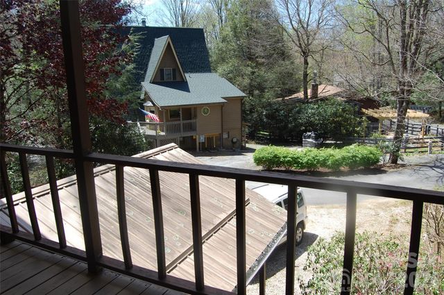 61 Dew Drop Loop, Newland, NC 28657