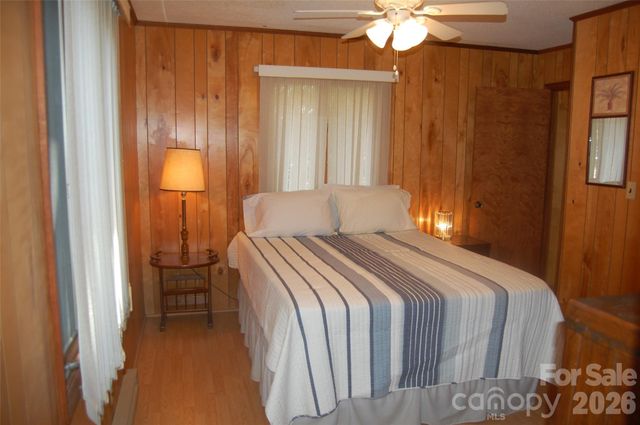 61 Dew Drop Loop, Newland, NC 28657