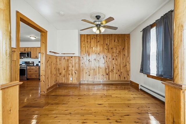 55 Chilmark St, Worcester, MA 01604
