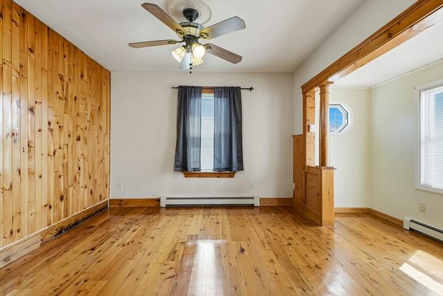 55 Chilmark St, Worcester, MA 01604
