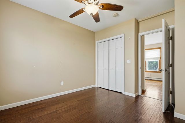 55 Chilmark St, Worcester, MA 01604