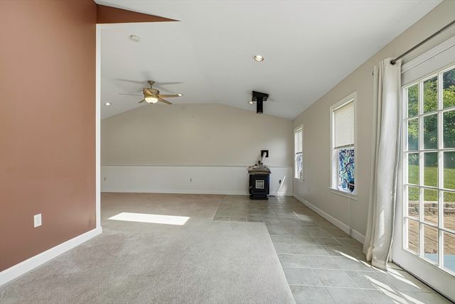 55 Chilmark St, Worcester, MA 01604