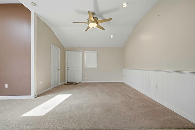 55 Chilmark St, Worcester, MA 01604