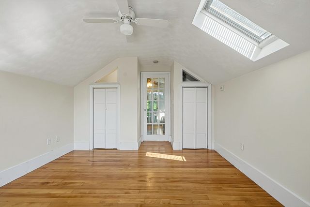 55 Chilmark St, Worcester, MA 01604