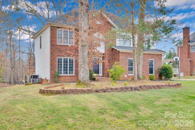 5305 Ravenglass Court, Waxhaw, NC 28173