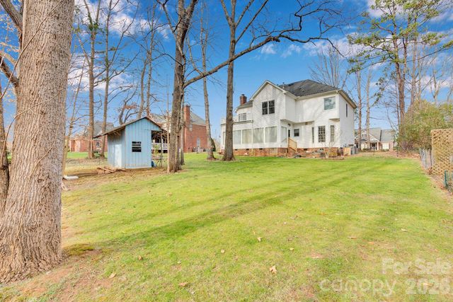 5305 Ravenglass Court, Waxhaw, NC 28173