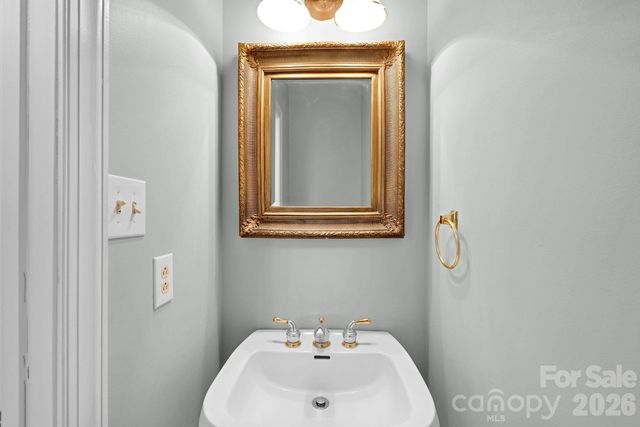 5305 Ravenglass Court, Waxhaw, NC 28173