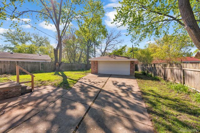 28999 Beechnut Street, Inkster, MI 48141