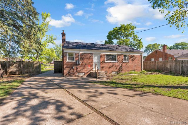 28999 Beechnut Street, Inkster, MI 48141