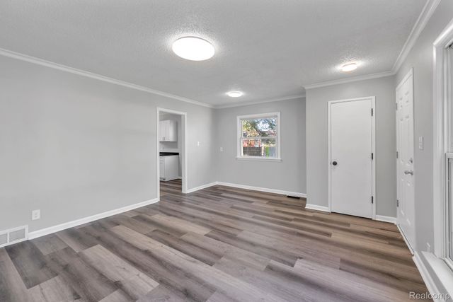 28999 Beechnut Street, Inkster, MI 48141