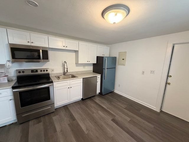 149 Adams St 149, Waltham, MA 02453