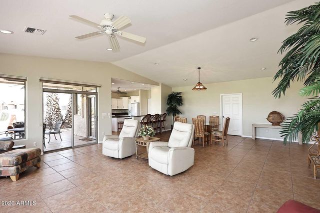 2463 N FILLMORE Court, Mesa, AZ 85215