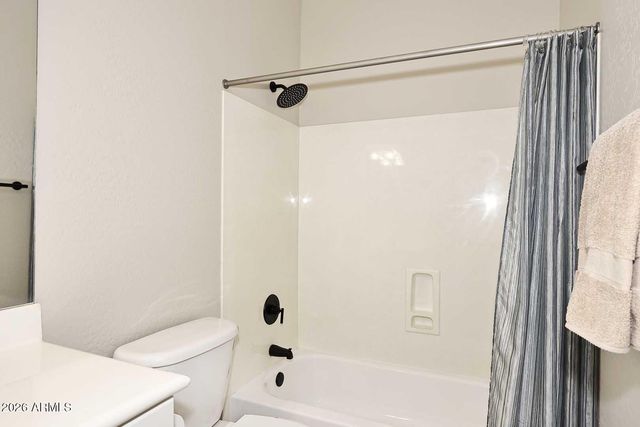 2463 N FILLMORE Court, Mesa, AZ 85215