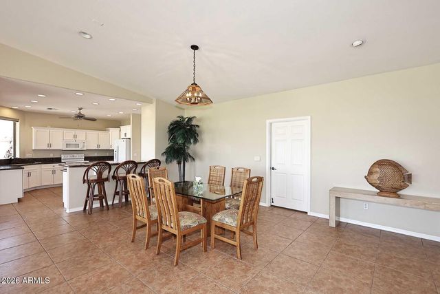 2463 N FILLMORE Court, Mesa, AZ 85215