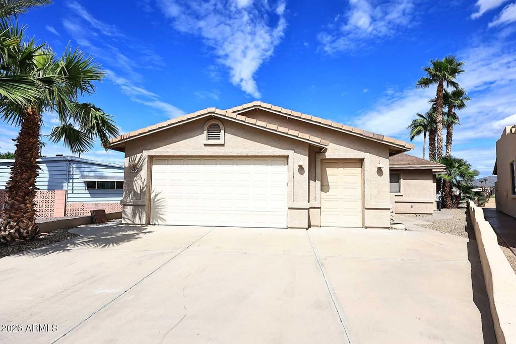 2463 N FILLMORE Court, Mesa, AZ 85215