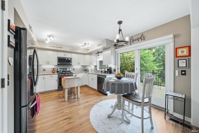 2522 E Saint Thomas Point, Fort Wayne, IN 46815