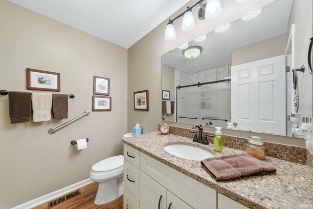 2522 E Saint Thomas Point, Fort Wayne, IN 46815
