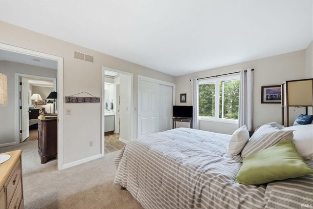 2522 E Saint Thomas Point, Fort Wayne, IN 46815