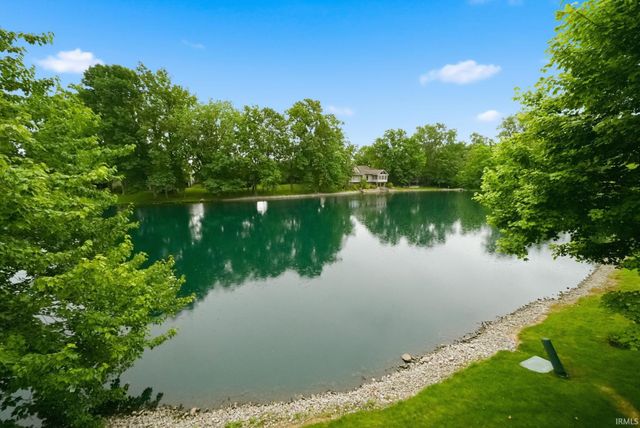 2522 E Saint Thomas Point, Fort Wayne, IN 46815