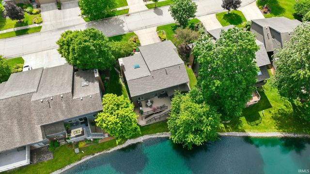 2522 E Saint Thomas Point, Fort Wayne, IN 46815