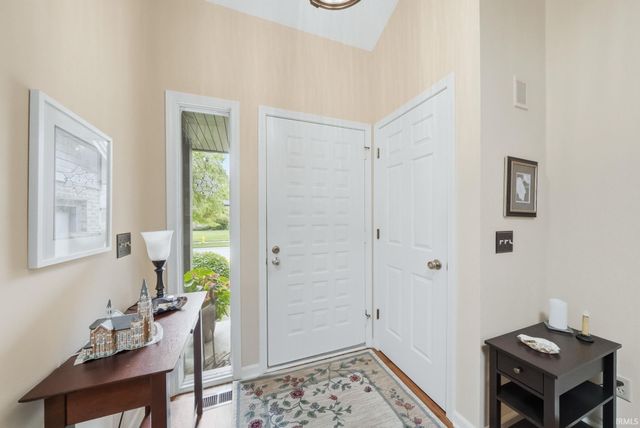 2522 E Saint Thomas Point, Fort Wayne, IN 46815