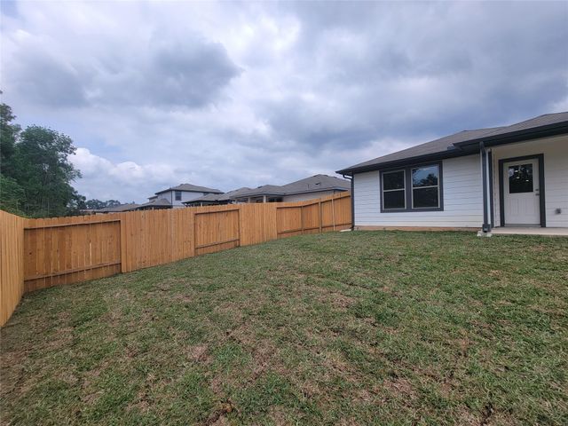 11732 Whirlaway Drive, Willis, TX 77318
