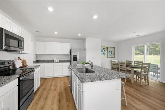 615 Hopi CT, Portsmouth, VA 23701